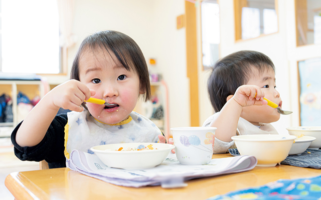 みんなで楽しく食べる