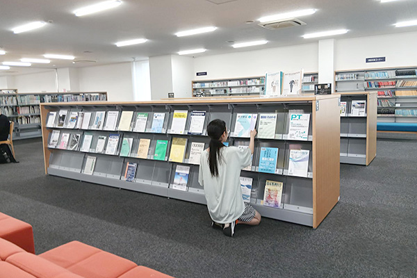 雑誌配架業務