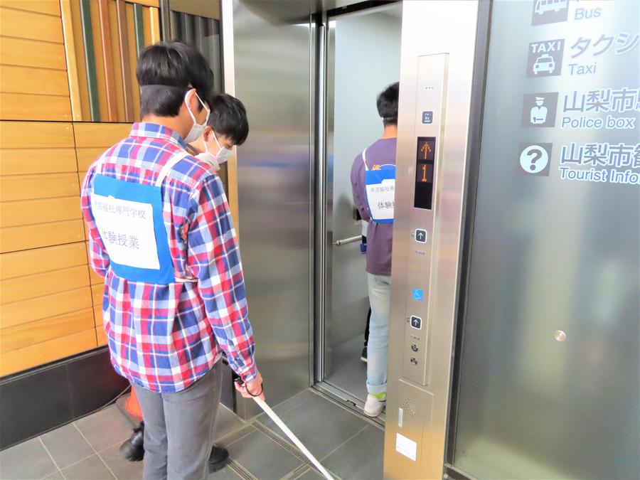 エレベーター②.JPG