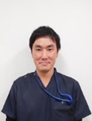 深山　俊治