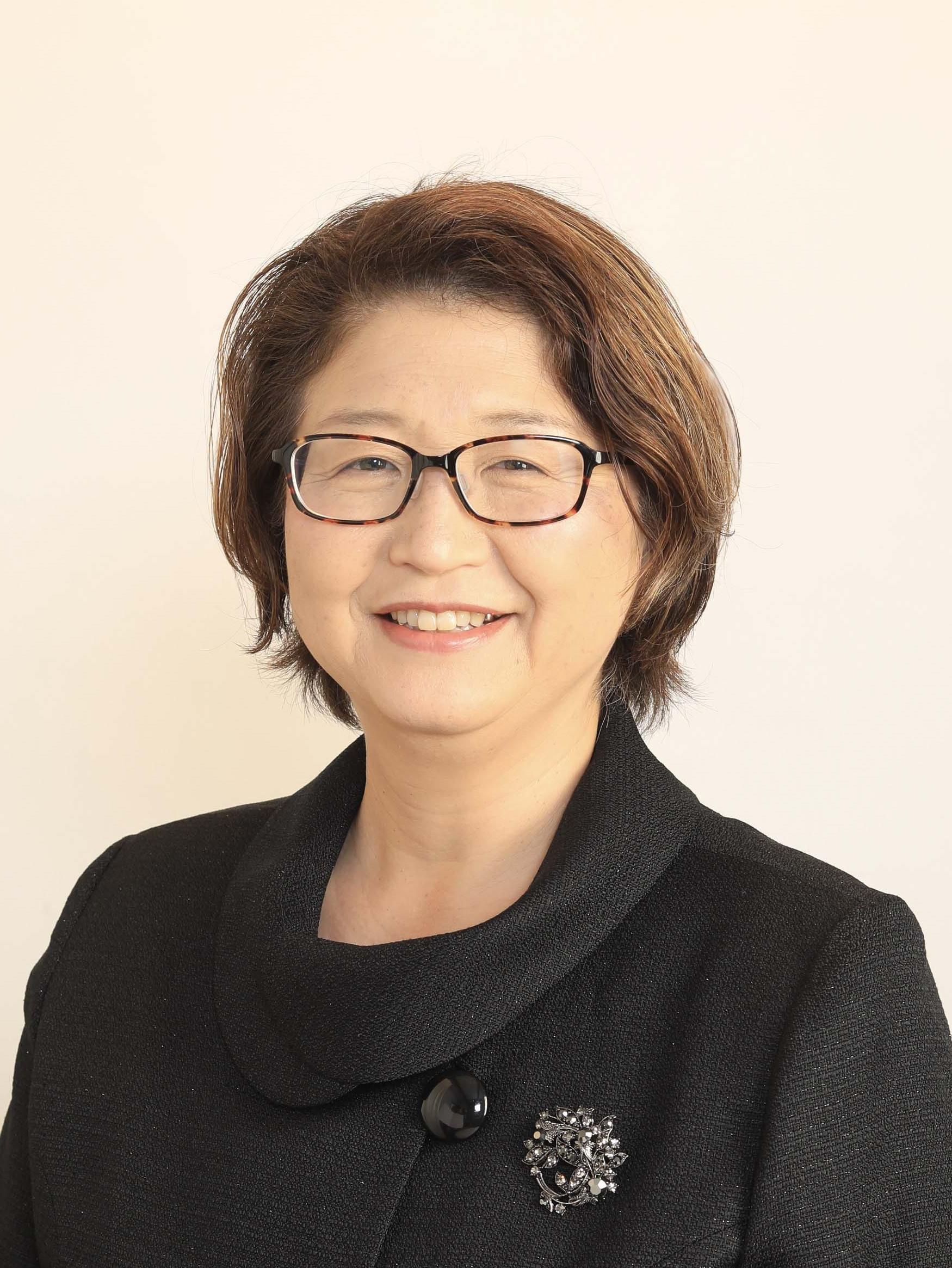 中新井田　敦子